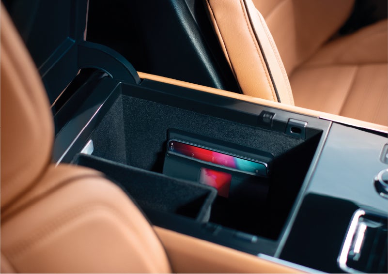 The interior of a 2023 Lincoln Aviator® Black Label model is shown in the Flight theme | Biondi Lincoln in Monroeville PA