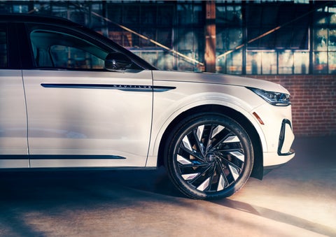 The wheels of the available Jet Appearance Package are highlighted. | Biondi Lincoln in Monroeville PA