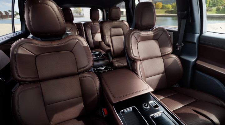 The cabin of the 2025 Lincoln Aviator® SUV is shown with black and brown accents. | Biondi Lincoln in Monroeville PA