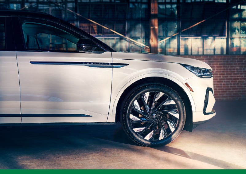 The wheels of the available Jet Appearance Package are highlighted. | Biondi Lincoln in Monroeville PA