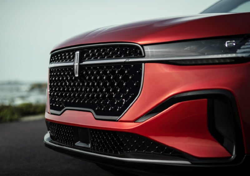 The sleek grille of a 2026 Lincoln Nautilus® SUV with the available Jet Appearance Package makes a bold statement. | Biondi Lincoln in Monroeville PA