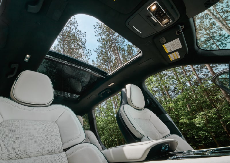 The front seats of a 2027 Lincoln Aviator® Black Label™ SUV | Biondi Lincoln in Monroeville PA